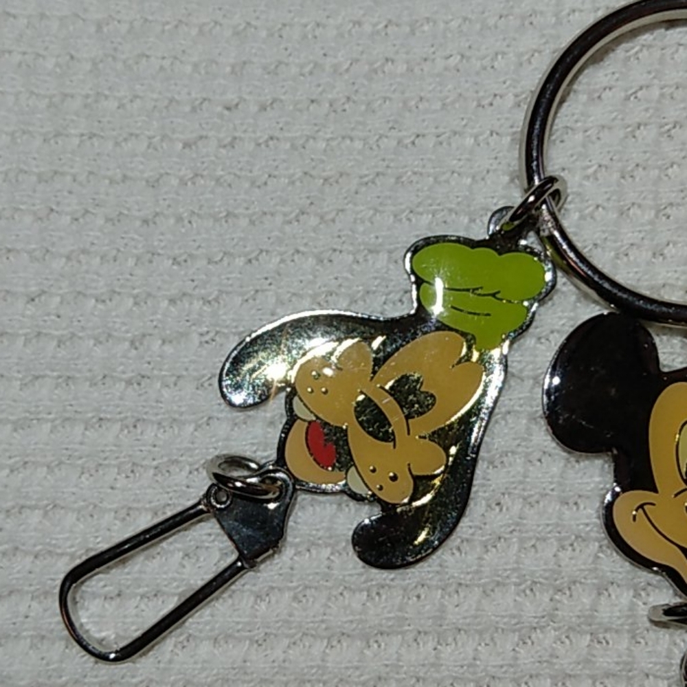 Disney Keychain - Picture 3 of 7